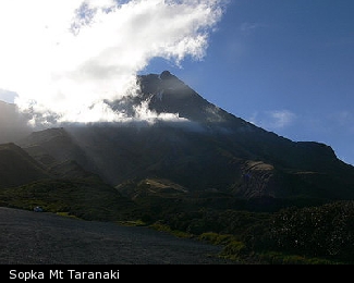 Sopka Mt Taranaki